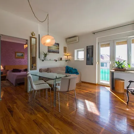 Tifani Lux Apartment *